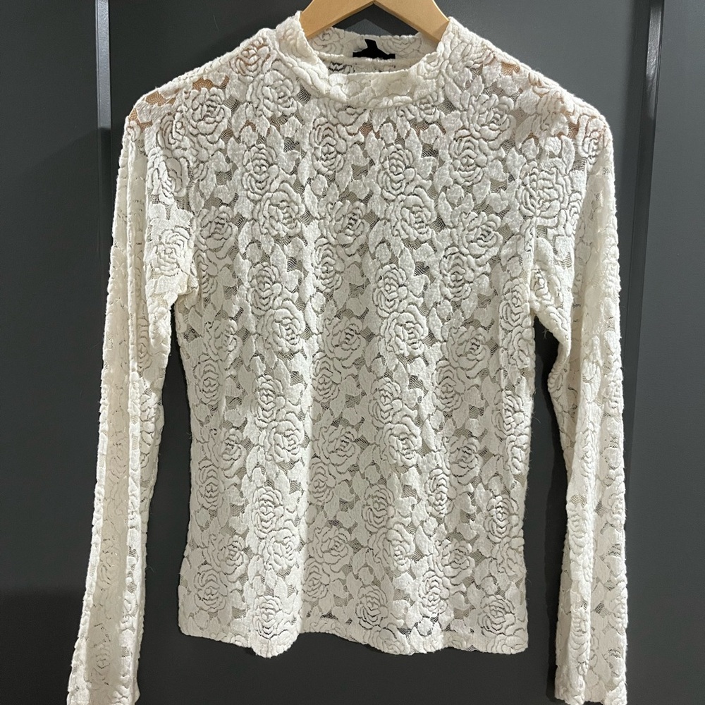 Dynamite Cream Floral Lace Blouse